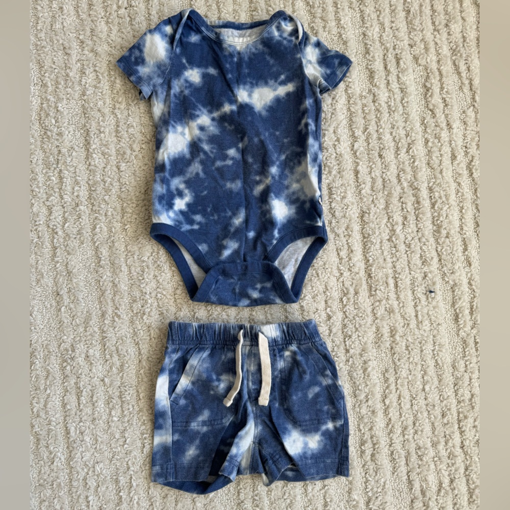 Gap baby matching set